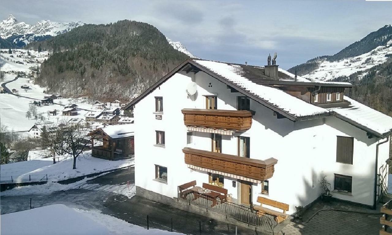 Haus Hubertus Leilighet Schruns Eksteriør bilde